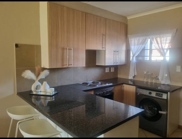 2 BEDROOM APARTMENT FOR SALE IN SAGEWOOD